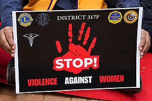 | Photo: PTI/Shailendra Bhojak : IMA's 24-hour nationwide strike in Bengaluru